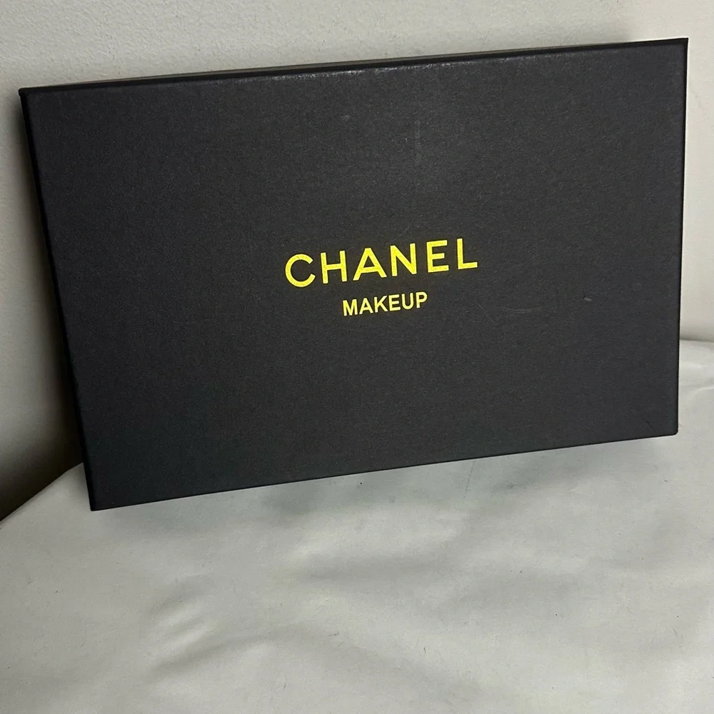 CHANEL Black Quilted Makeup Pouch with Gold Logo - Picture 2 of 9